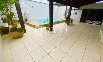 Imagem 4: Casa com piscina, Casa com churrasqueira