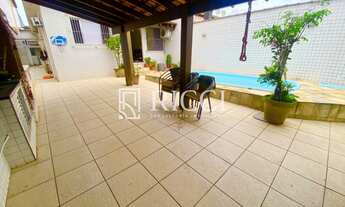 Imagem 3: Casa com piscina, Casa com churrasqueira