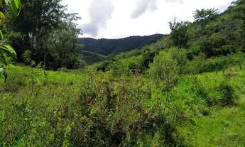 Imagem: Muita água com estrutura em área reservada