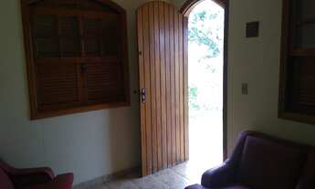 Imagem 5: Estrutura para moradia e criação de animais