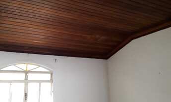 Imagem 6: Boa Estrutura, Terreno Amplo, Quintal e Excelente Localização