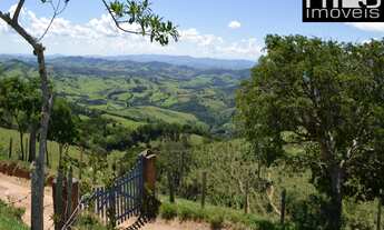 Imagem: Vista Maravilhosa, Próximo ao Asfalto e