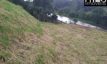 Imagem 5: Fácil Acesso, Vista, Beira da Rodovia a 800 m do Portal da Cidade