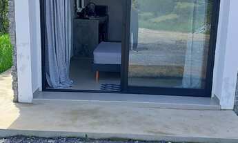 Imagem 4: Estilo Rústico Moderno, Local Reservado, Próximo ao Asfalto com Vista Maravilhosa das Mont