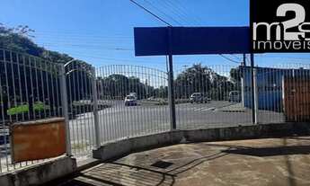 Imagem 2: Excelente Localização, Fluxo Intenso de Pedestres e Veículos, Próximo ao Centro