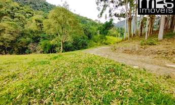 Imagem 7: Mata Exuberante, Clima Frio, Nascente, Fácil Acesso com Vista para as Montanhas