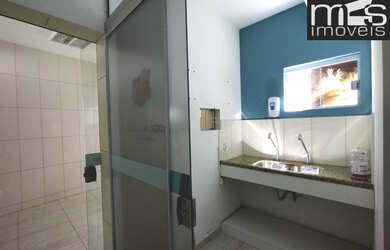 Imagem 5: Região Central, Grande Fluxo de Veículos, Estrutura para Diversos Tipos de Empreendimentos