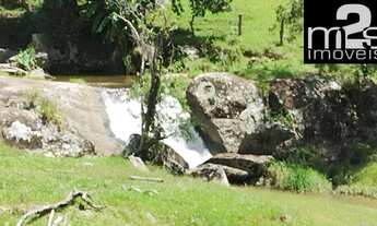 Imagem: Cachoeira, Nascentes, Benfeitorias a 1.050