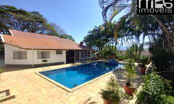 Imagem: Chácara com muita estrutura à venda em