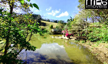 Imagem 5: Imperdível Sitio à Venda em Guaratinguetá-SP, Bairro Pessegueiro, 10 Quartos, 3 Suítes, 7