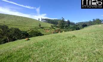 Imagem 4: Sítio à Venda em Cunha-SP: 5 Quarto, 2 Suítes, 3 Salas, 5 Banheiros, 3 chalés, Cachoeiras
