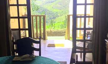 Imagem 6: Casa à venda em Cunha-SP, bairro Cajurú: 3 quartos, 1 suíte, 2 salas, 2 banheiros, 2 vagas