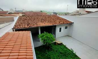 Imagem 4: 04 Quartos, 02 Suítes, Garagem 03 Carros em Bairro com Grande Procura