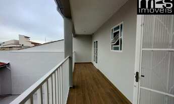 Imagem 5: 04 Quartos, 02 Suítes, Garagem 03 Carros em Bairro com Grande Procura