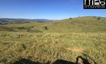 Imagem 5: Sítio à venda em Cunha-SP, bairro Sertãozinho: 3 quartos, 1 suíte, 2 salas, 2 banheiros, 3