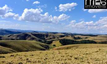 Imagem 3: Sítio à venda em Cunha-SP, bairro Sertãozinho: 3 quartos, 1 suíte, 2 salas, 2 banheiros, 3