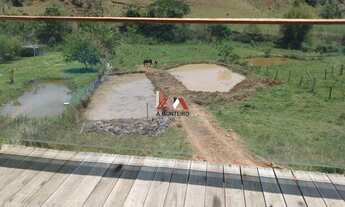 Imagem 2: VENDE-SE EXCELENTE CHÁCARA DE 3.500M² COM CASA DE MADEIRA CONSTRUÍDO COM 2 DORMS. EM REDEN