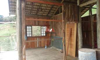 Imagem 7: VENDE-SE EXCELENTE CHÁCARA DE 3.500M² COM CASA DE MADEIRA CONSTRUÍDO COM 2 DORMS. EM REDEN