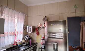 Imagem 3: VENDE-SE CASA DE 3 DORMS. SENDO 1 SUÍTE NA CHÁCARA DO VISCONDE EM TAUBATÉ/SP