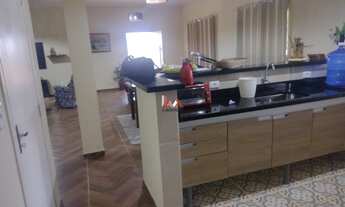 Imagem 7: Linda Chácara Mobiliada com Piscina e 2.400M² Área de Terreno no Barreiro em Taubaté-SP