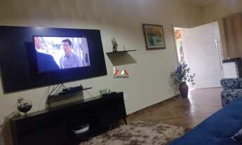 Imagem: Linda Chácara Mobiliada com Piscina e 2.400M²