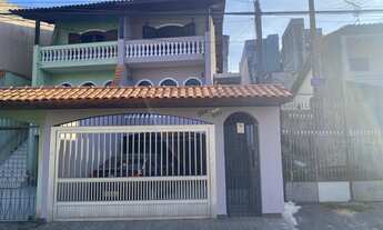 Imagem: 3 dormitórios, 1 suítes, 4 banheiro, 6