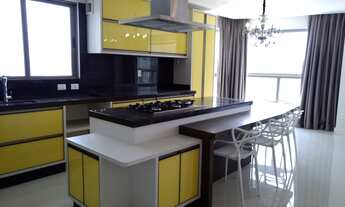 Imagem: 4 dormitórios, 4 suíte, 3 vagas na garagem