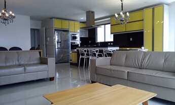 Imagem 3: 4 dormitórios, 4 suíte, 3 vagas na garagem, 220M² de Área Construída