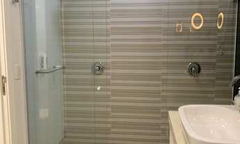 Imagem 7: 3 dormitórios, 3 suíte, 3 vagas na garagem, 226M² de Área Construída