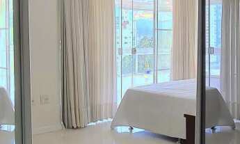 Imagem 7: 4 dormitórios, 4 suíte, 3 vagas na garagem, 11M² de Área Construída, 210M² de Área Total