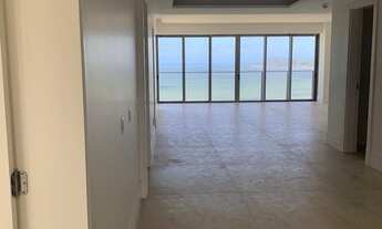 Imagem 4: 4 dormitórios, 4 suíte, 4 vagas na garagem, 242M² de Área Construída, 242M² de Área Total