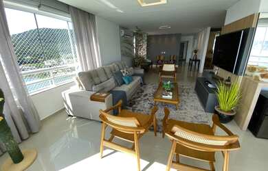 Imagem 7: 3 dormitórios, 3 suíte, 5 banheiro, 2 vagas na garagem, 203M² de Área Construída