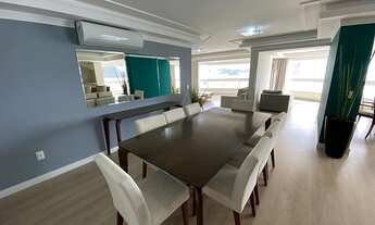 Imagem 5: 4 dormitórios, 2 suíte, 4 banheiro, 2 vagas na garagem, 200M² de Área Construída