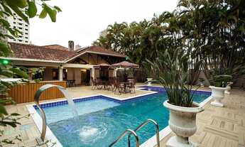 Imagem 5: 5 dormitórios, 4 suíte, 6 banheiro, 4 vagas na garagem, 250M² de Área Construída