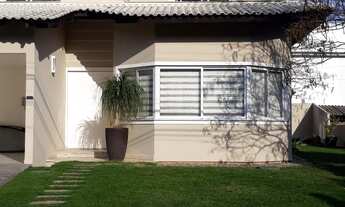 Imagem: 4 dormitórios, 5 banheiro, 4 vagas na garagem