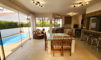 Imagem: 3 dormitórios, 1 suítes, 4 banheiro, 3