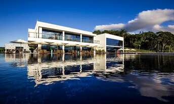 Imagem: 425M² de Área Total