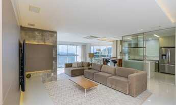 Imagem: 3 dormitórios, 3 suíte, 5 banheiro, 4