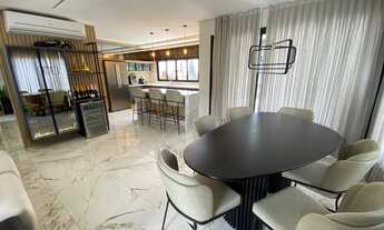 Imagem 3: 3 dormitórios, 3 suíte, 4 banheiro, 4 vagas na garagem, 335M² de Área Construída