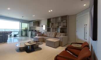 Imagem 6: 3 dormitórios, 3 suíte, 3 vagas na garagem, 180M² de Área Construída