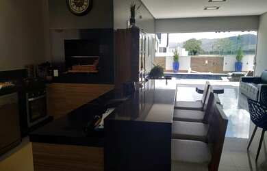 Imagem 2: 3 dormitórios, 1 suítes, 200M² de Área Construída