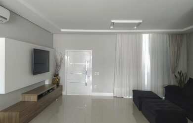 Imagem 3: 3 dormitórios, 1 suítes, 200M² de Área Construída