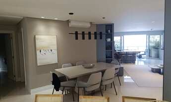 Imagem 2: 3 dormitórios, 3 suíte, 3 vagas na garagem, 180M² de Área Construída