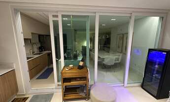 Imagem 7: 4 dormitórios, 4 suíte, 3 vagas na garagem, 180M² de Área Construída