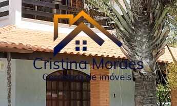 Imagem: Casa ampla com 6 dormitórios, em quadra