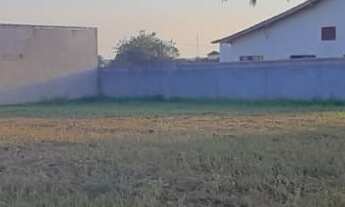 Imagem 2: Excelente terreno com 360m², dentro de condomínio com total infraestrutura, com piscina, á