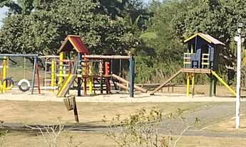 Imagem 6: Excelente terreno com 360m², dentro de condomínio com total infraestrutura, com piscina, á