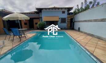 Imagem 4: Excelente casa com 03 quartos, sendo 01 suíte, quarto de empregada com banheiro, ampla sal