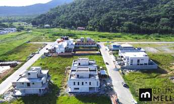 Imagem 4: Terreno no Rio Tavares no loteamento Villa Pamplona, próximo da praia do Campeche e MultiO