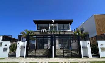 Imagem: Casa com 3 suítes e home office no Jardim